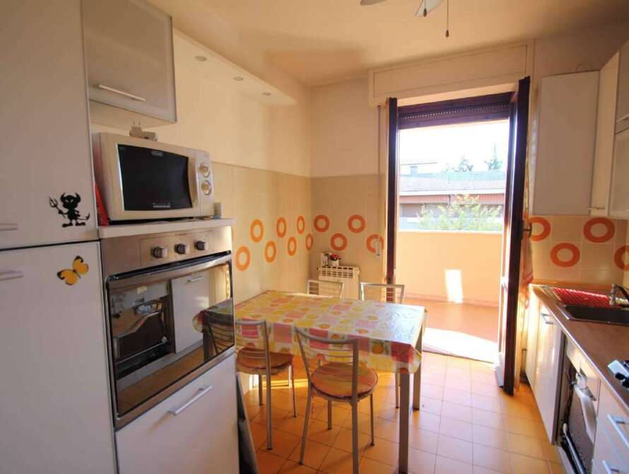 vimercate appartamento di 4 locali con terrazzo