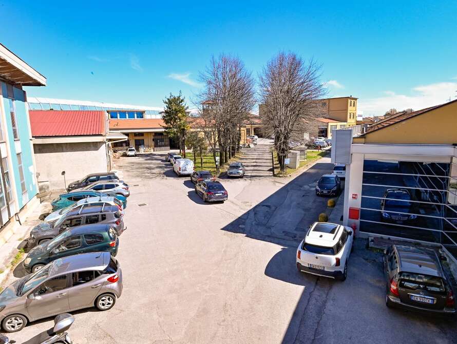ufficio di 5 locali a brugherio