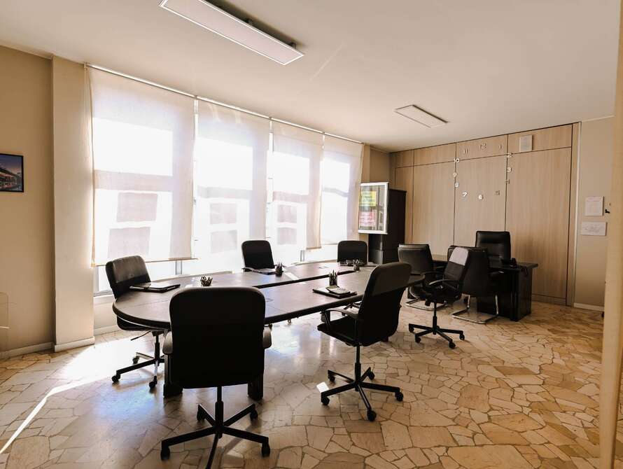 ufficio di 6 locali a brugherio