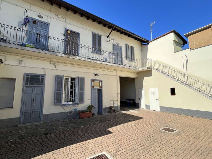 appartamento di 2 locali a villasanta