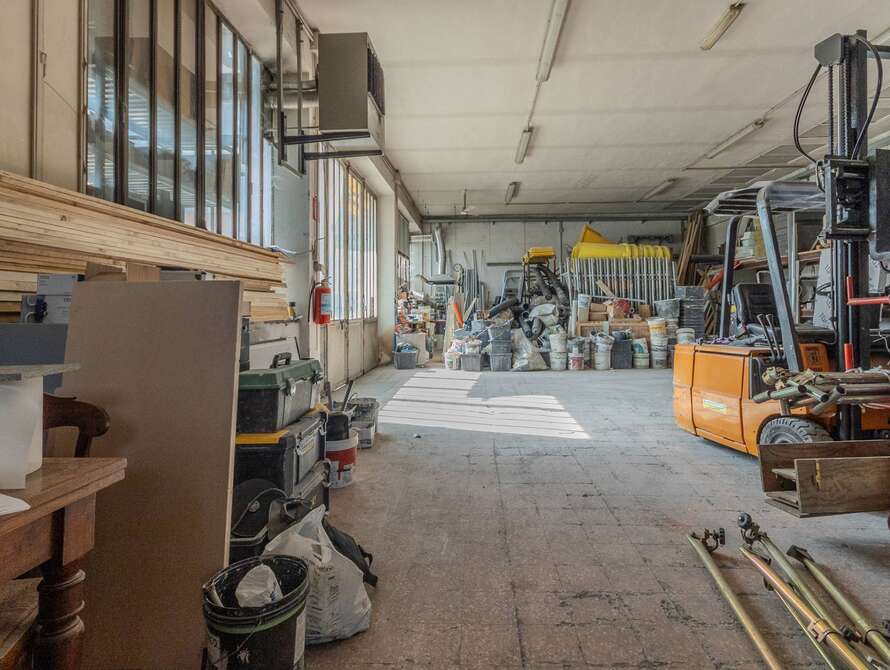 struttura commerciale di 3 locali a lissone