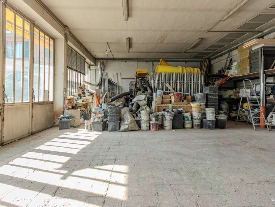 struttura commerciale di 3 locali a lissone
