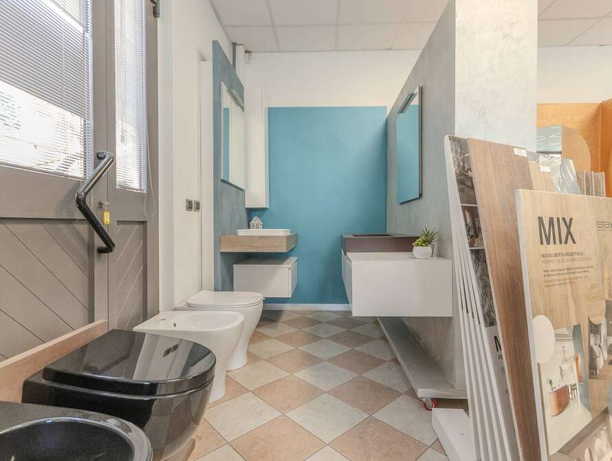 struttura commerciale di 3 locali a lissone