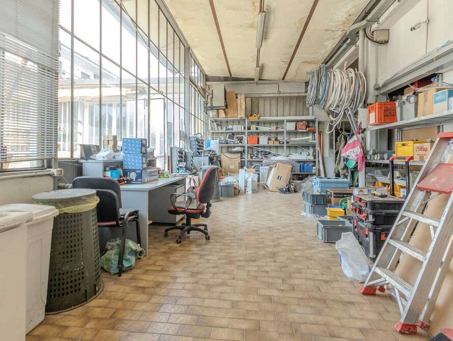 struttura commerciale di 3 locali a lissone