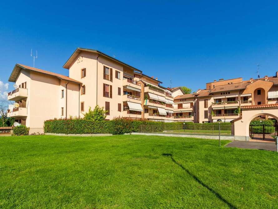 appartamento di 3 locali a usmate velate