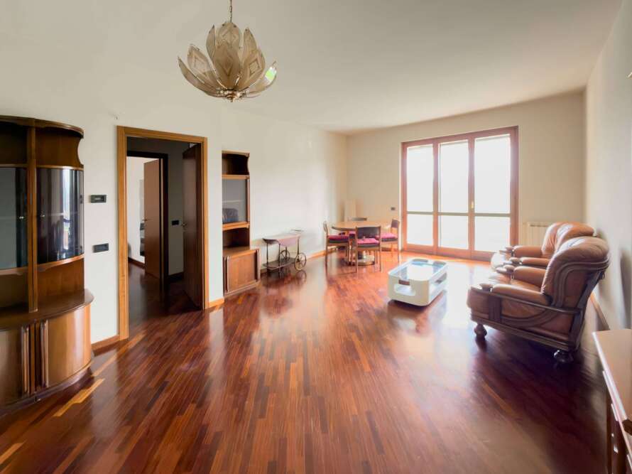 appartamento di 3 locali a usmate velate