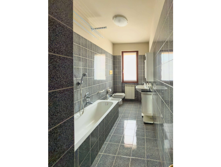 appartamento di 3 locali a usmate velate