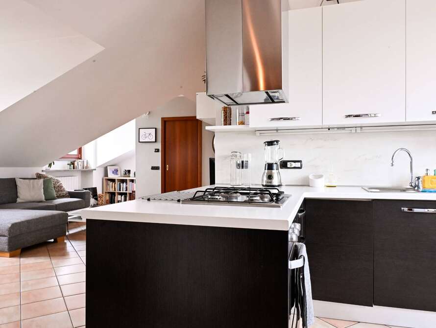 mansarda 3 locali a monza