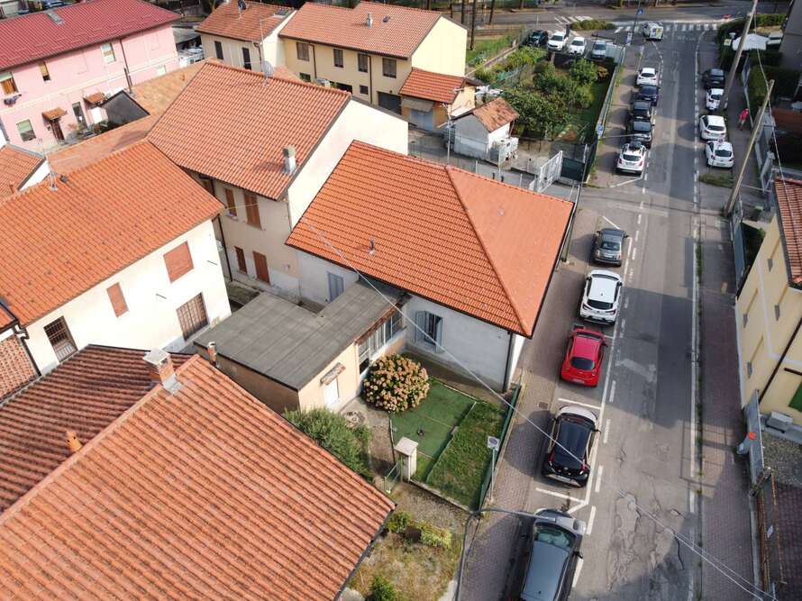 casa indipendente di 4 locali a vimercate