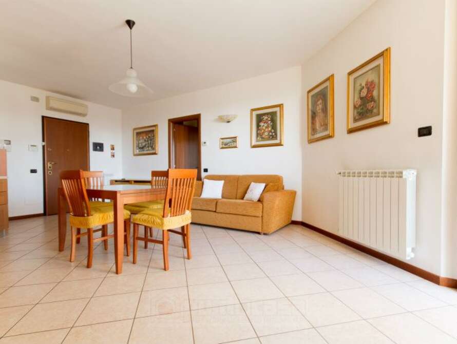 bilocale in via valle