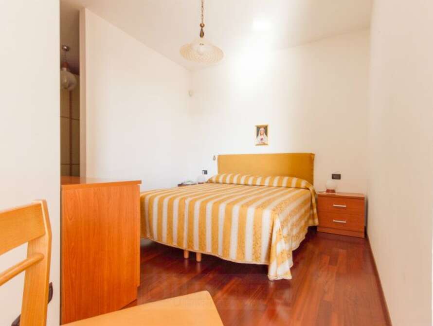 bilocale in via valle