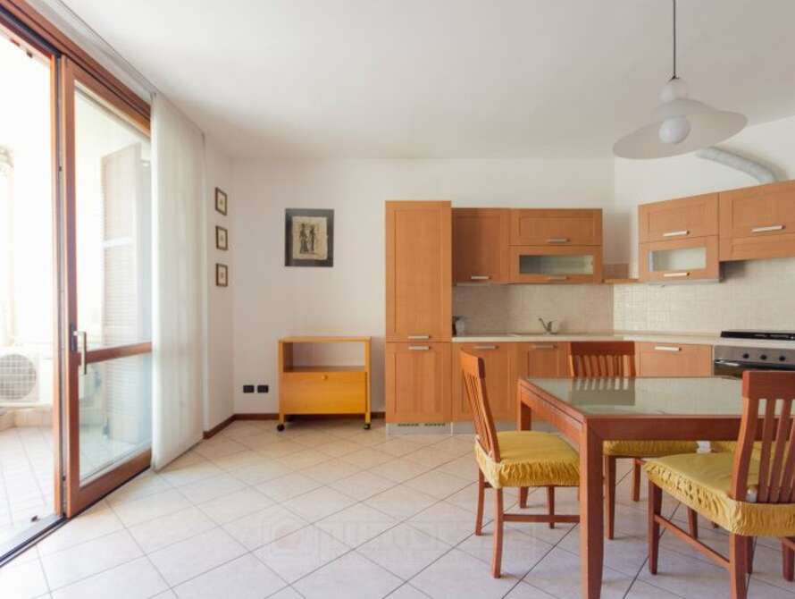 bilocale in via valle