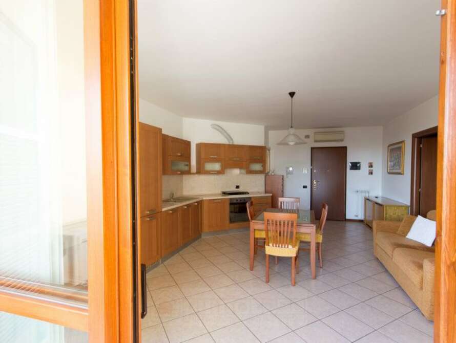 bilocale in via valle