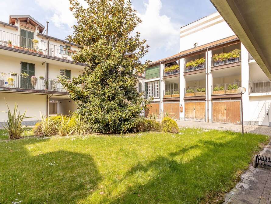 mansarda di 2 locali a lissone