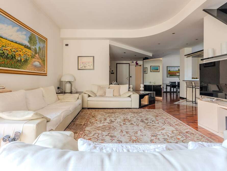 appartamento di 4 locali a lissone