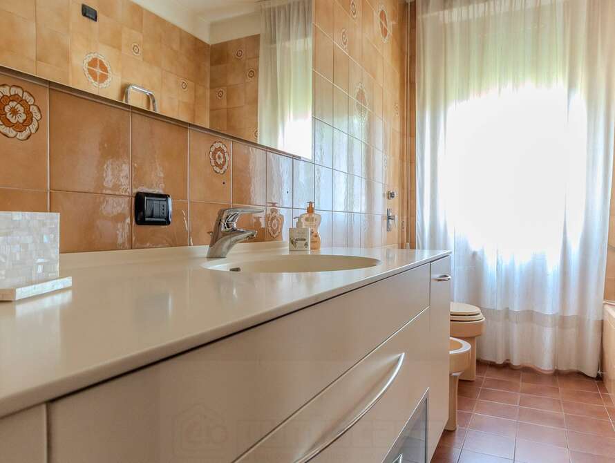 appartamento di 4 locali a lissone