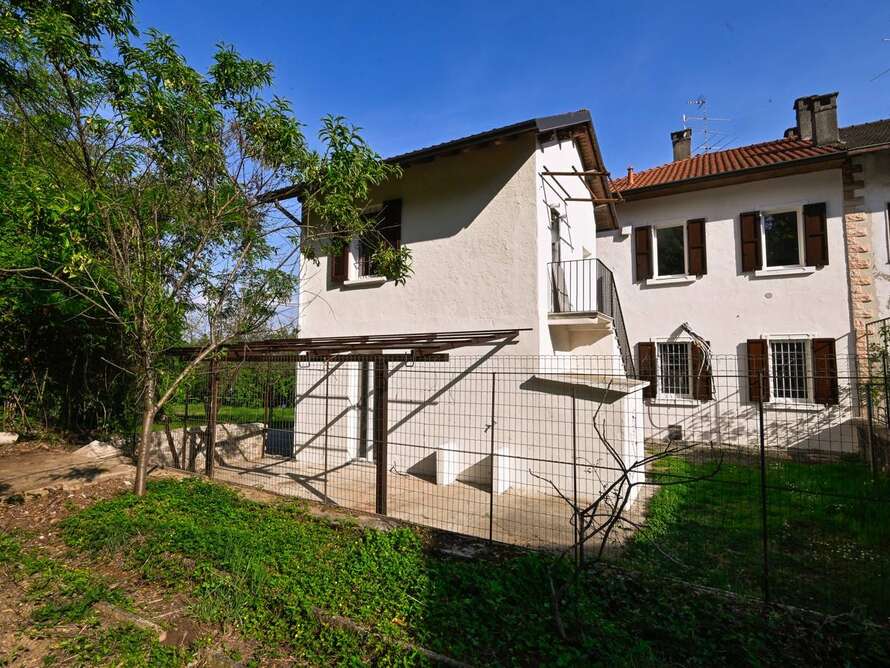 casa indipendente di 2 locali a cornate d adda