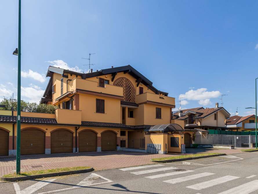 appartamento di 3 locali a usmate velate