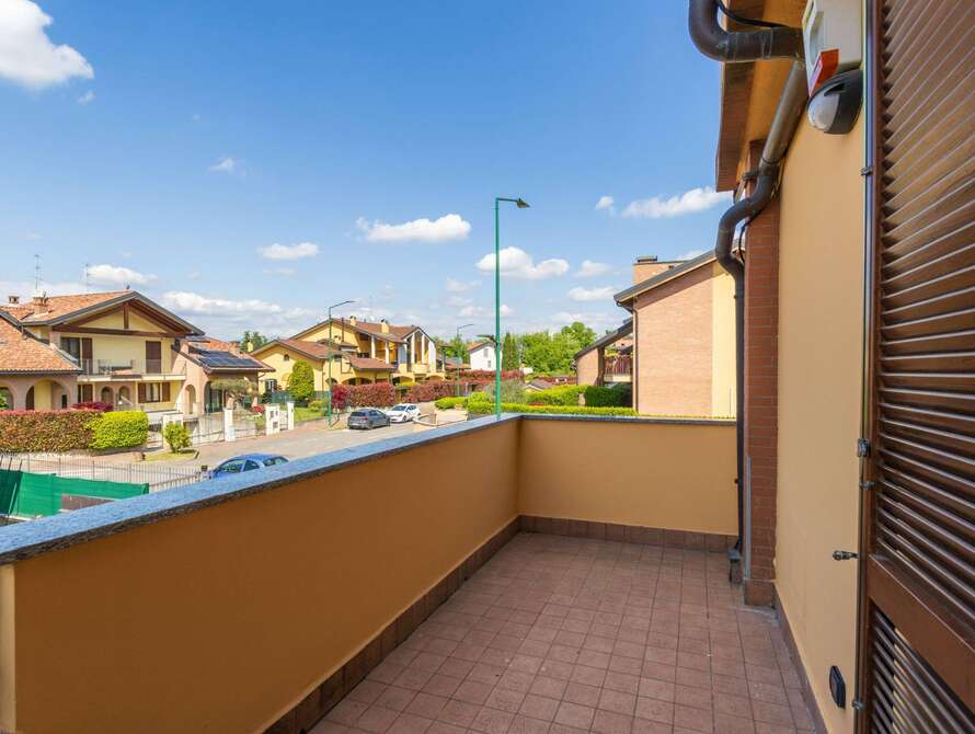 appartamento di 3 locali a usmate velate