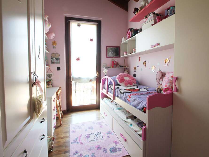 appartamento di 3 locali a usmate velate