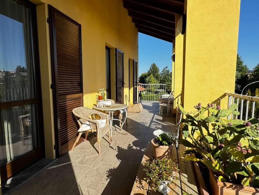 appartamento di 4 locali a vimercate