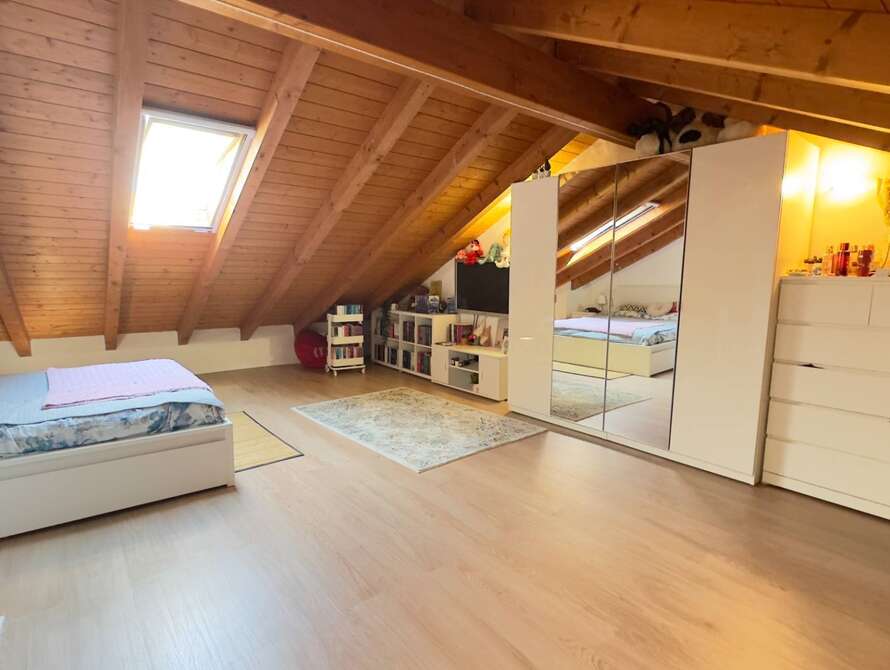 appartamento di 4 locali a vimercate