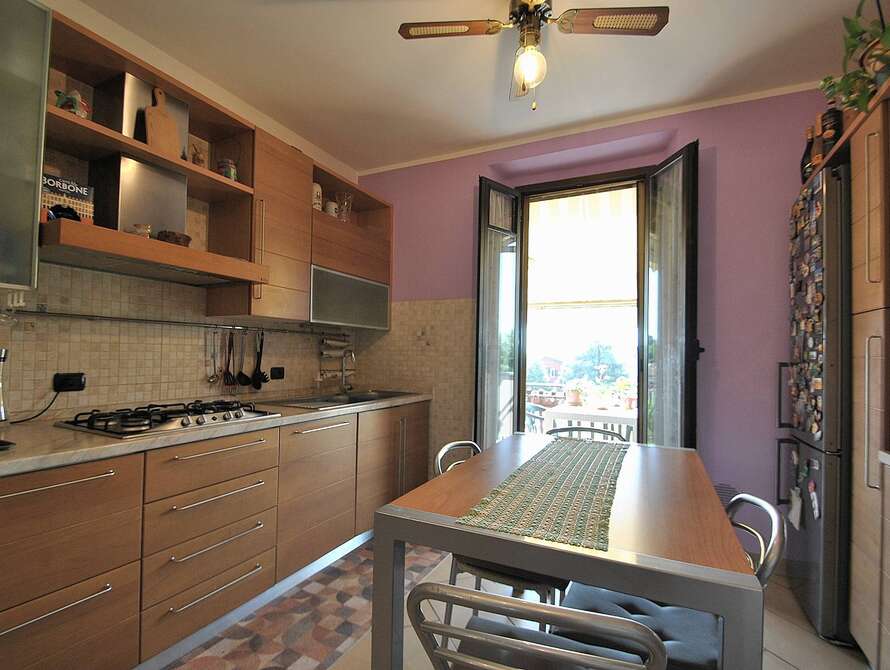 appartamento di 4 locali a vimercate