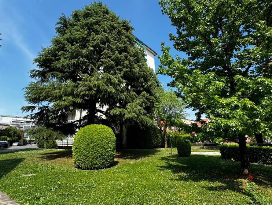 appartamento di 3 locali a vimercate