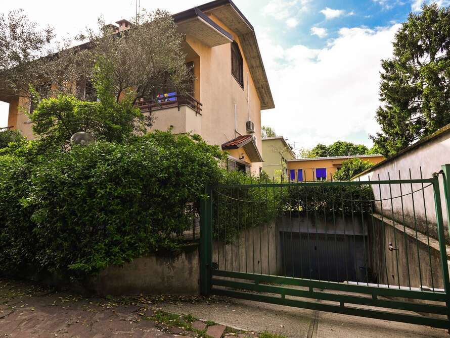 villa di 4 locali a monza