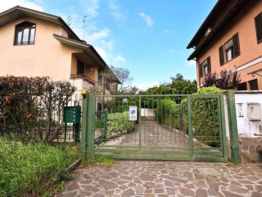 villa di 4 locali a monza