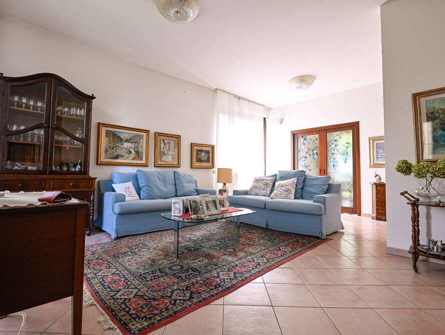 villa di 4 locali a monza