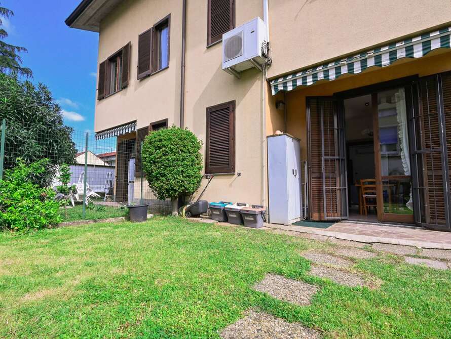 villa di 4 locali a monza