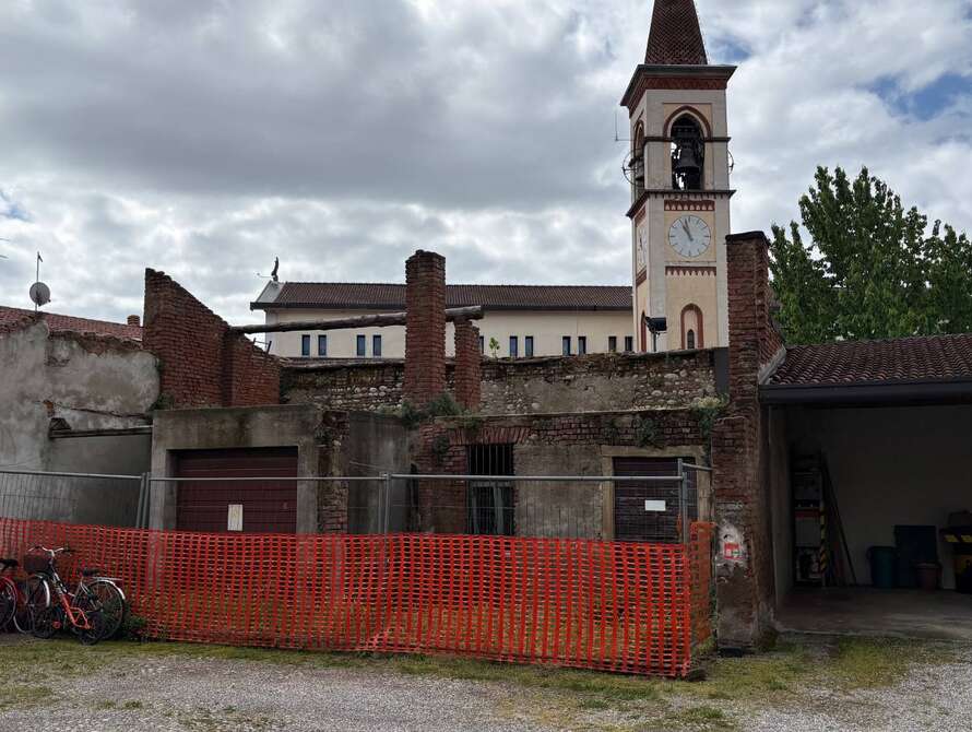 rustico di 3 locali a usmate velate