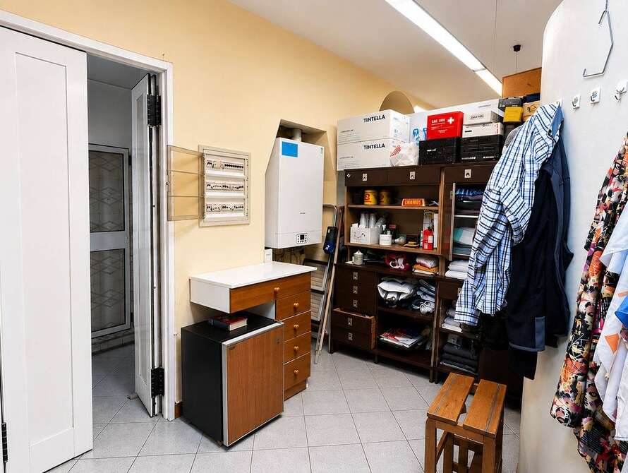 negozio di 1 locali a vimercate