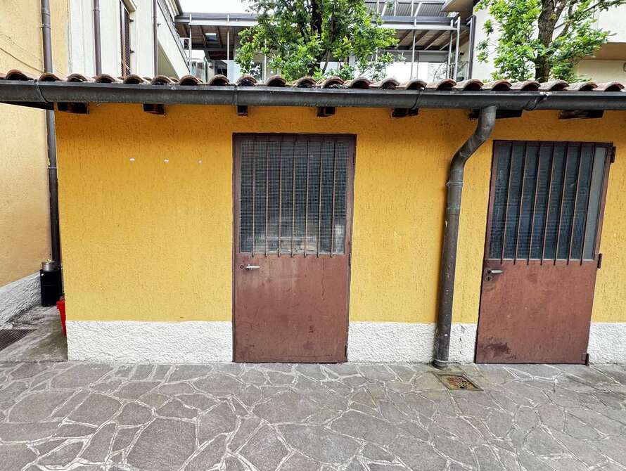 negozio di 1 locali a vimercate