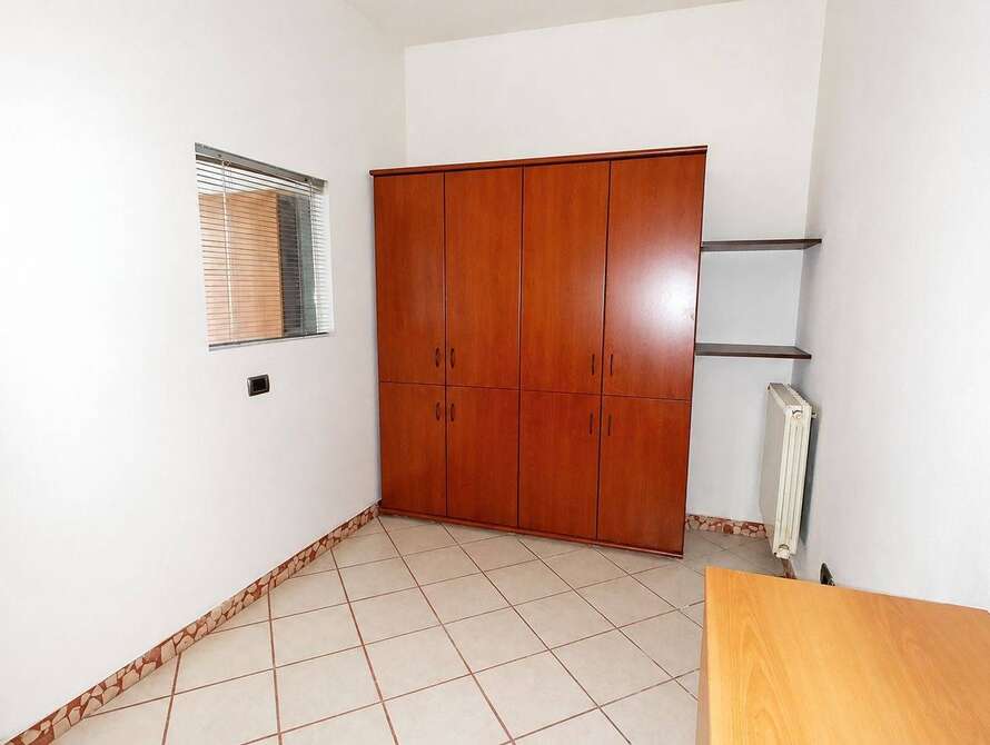 negozio di 2 locali a roncello