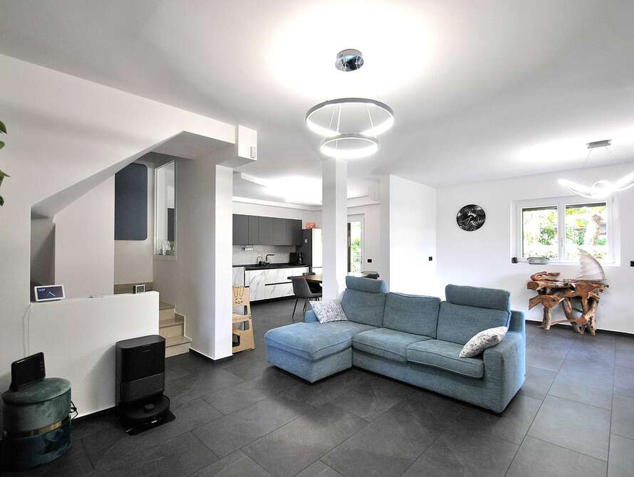 villa di 8 locali a vimercate
