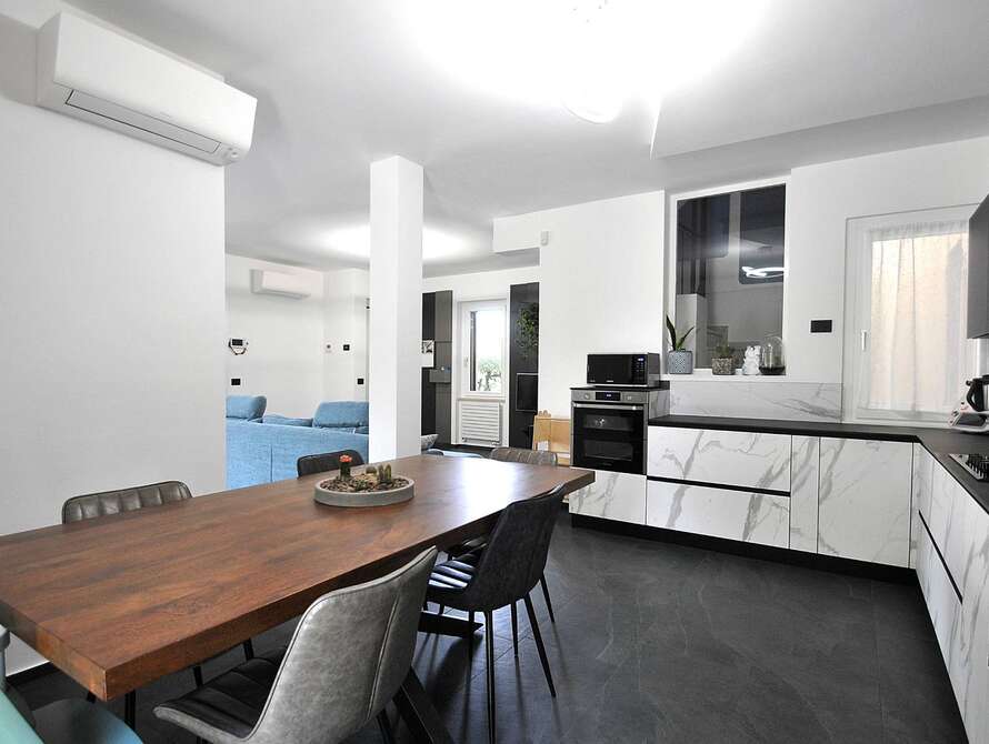 villa di 8 locali a vimercate