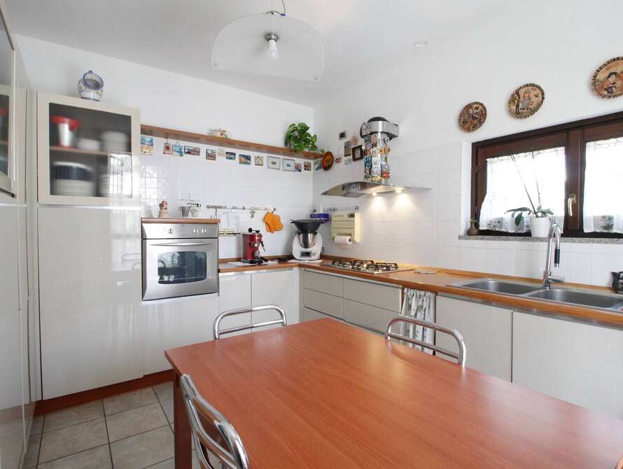 villa di 4 locali a caponago