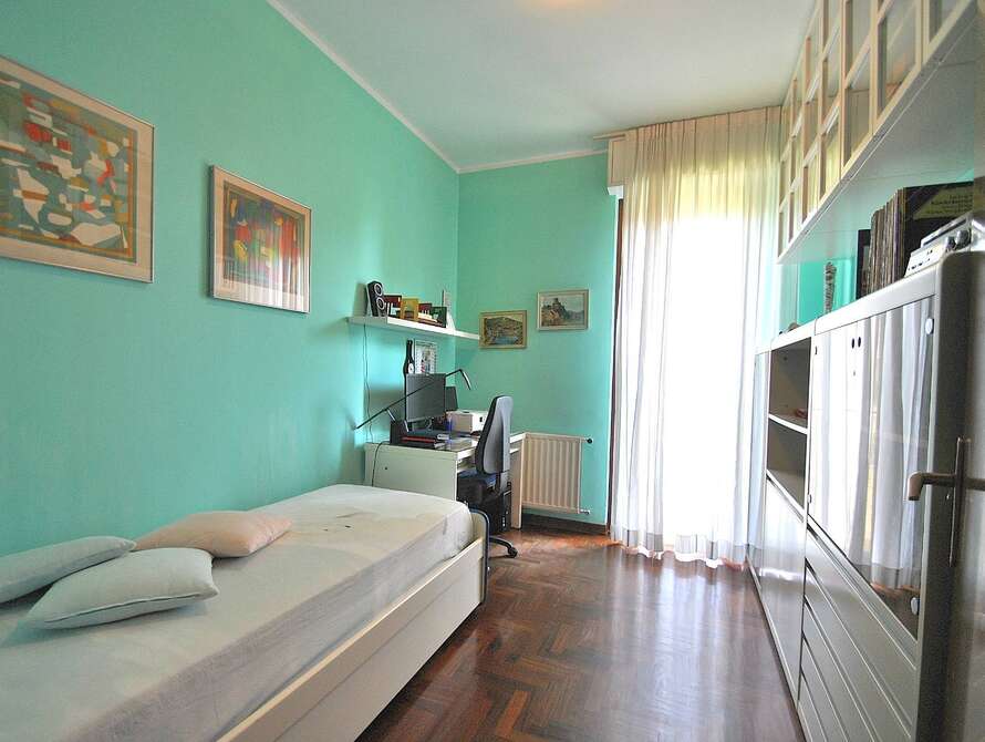 appartamento di 4 locali a vimercate