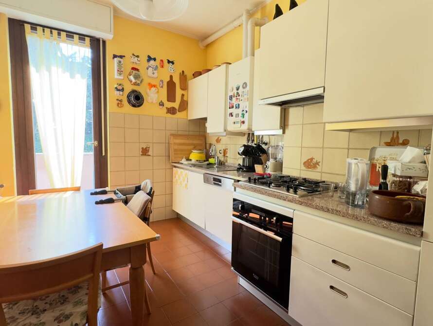 appartamento di 4 locali a vimercate