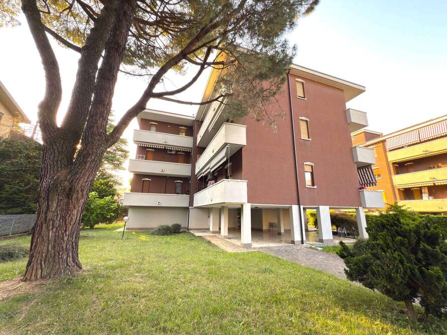 appartamento di 4 locali a arcore