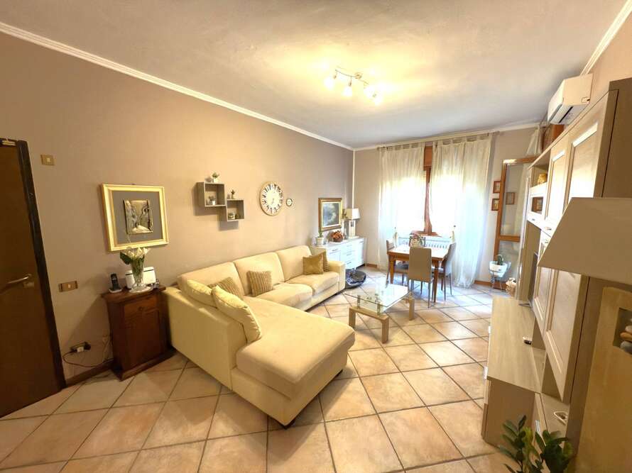 appartamento di 4 locali a arcore