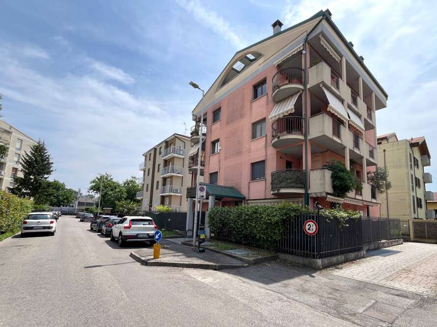 appartamento di 2 locali a monza