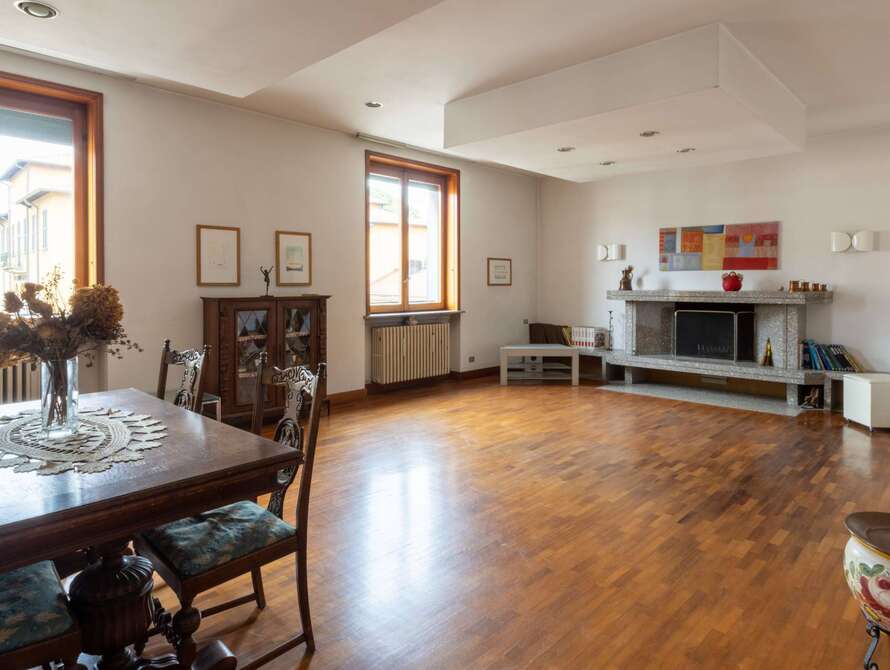 appartamento di 6 locali a usmate velate