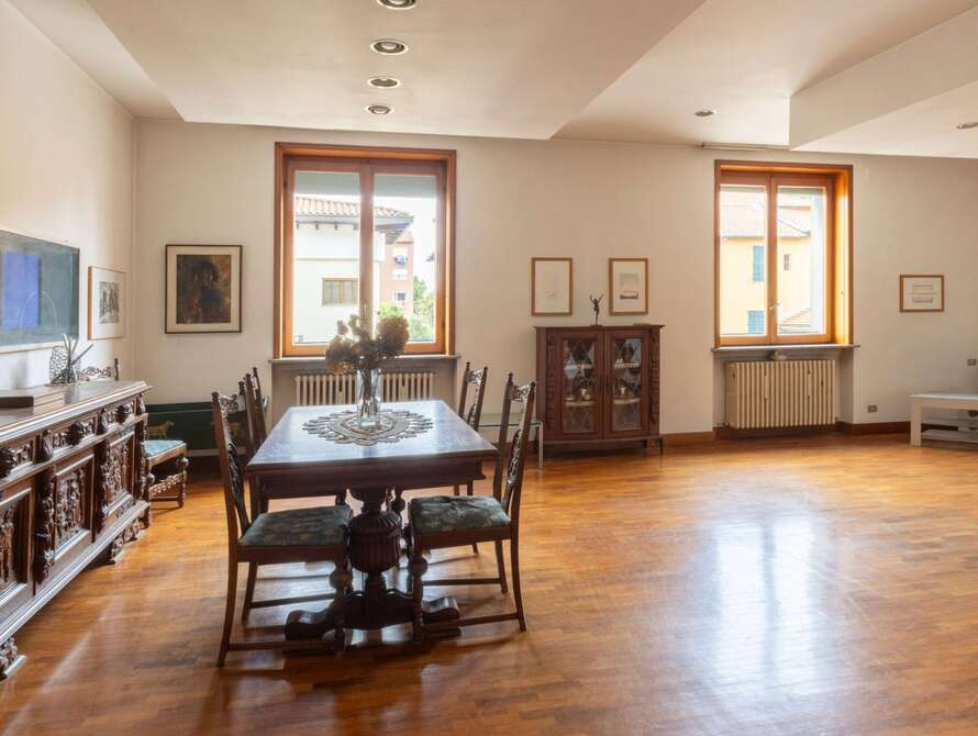 appartamento di 6 locali a usmate velate