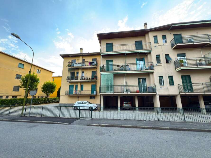 appartamento di 4 locali a vimercate