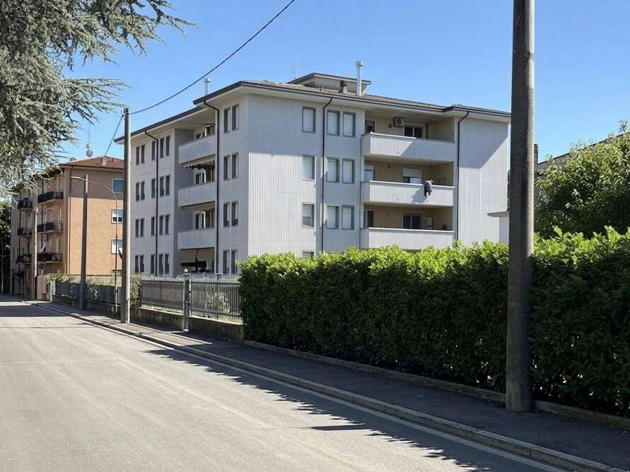appartamento di 4 locali a cornate d adda