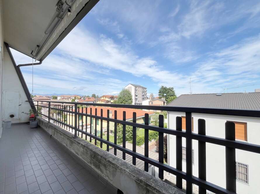appartamento di 3 locali a villasanta