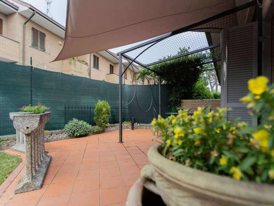villetta a schiera di 4 locali a besana in brianza
